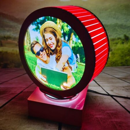 Round-Photo-Frame-2.jpg